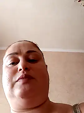 Amy August online show from March 2025 11:44:02 AM