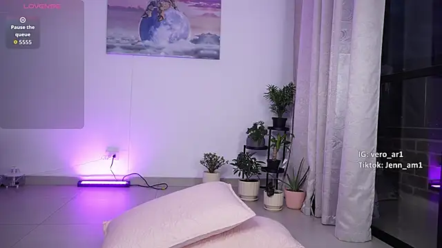 Veronica ar online show from November 2025 10:58:02 PM