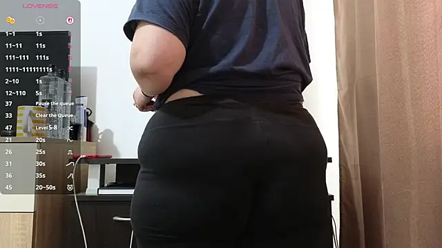 Snapshot of BBW_MILF_4U chatting on May 2026 10:09:02 AM BBW MILF 4U online show from May 2026 10:09:02 AM