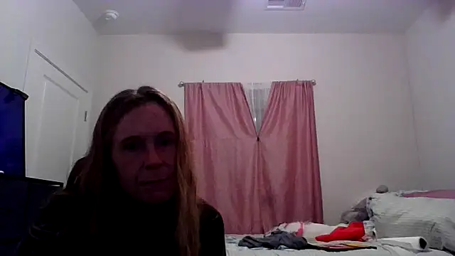 Snapshot of tmmcmannus chatting on June 2026 06:30:02 AM tmmcmannus online show from June 2026 06:30:02 AM