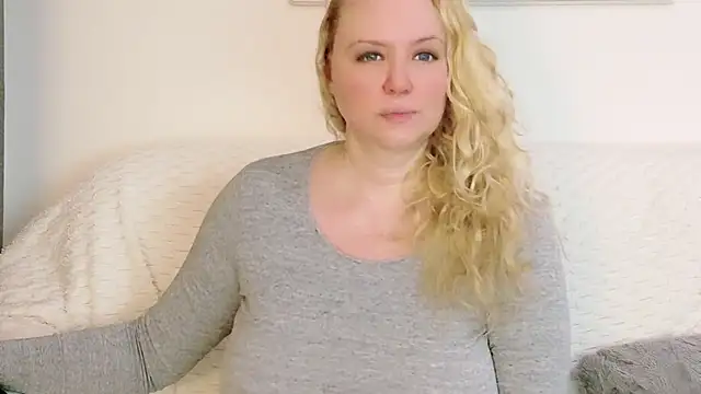 Sarah4you online show from February 2026 05:51:01 PM