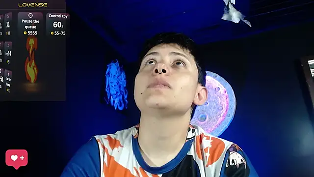 girl intense444 online show from September 2025 01:02:01 PM