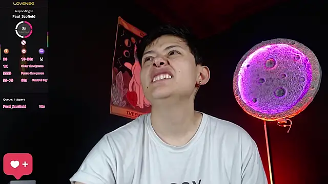 girl intense444 online show from April 2026 01:49:02 PM