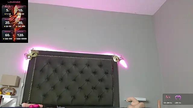 Snapshot of CharlotteLemke chatting on May 2026 12:34:02 PM CharlotteLemke online show from May 2026 12:34:02 PM