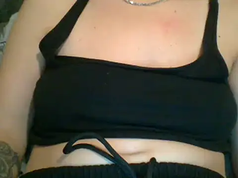 Snapshot of geilmeisje98 chatting on December 2024 06:29:02 AM geilmeisje98 online show from December 2024 06:29:02 AM