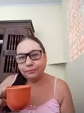 Snapshot of catdool chatting on January 2025 12:10:01 PM catdool online show from January 2025 12:10:01 PM