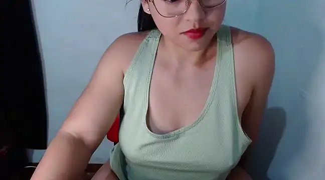 Snapshot of lizbodu chatting on February 2025 02:06:01 AM lizbodu online show from February 2025 02:06:01 AM