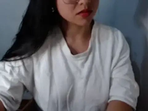 Snapshot of lizbodu chatting on March 2025 03:04:01 AM lizbodu online show from March 2025 03:04:01 AM