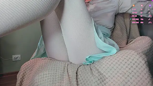 Snapshot of queen_carly chatting on February 2026 11:53:01 AM queen carly online show from February 2026 11:53:01 AM