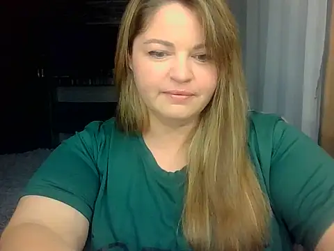 Snapshot of cute__cherry chatting on June 2026 06:34:02 PM cute cherry online show from June 2026 06:34:02 PM