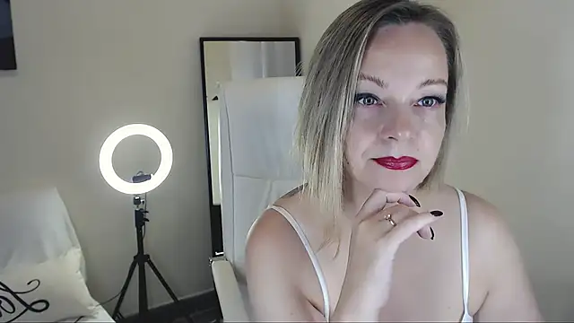 Tilly Eliot online show from January 2025 04:24:01 PM