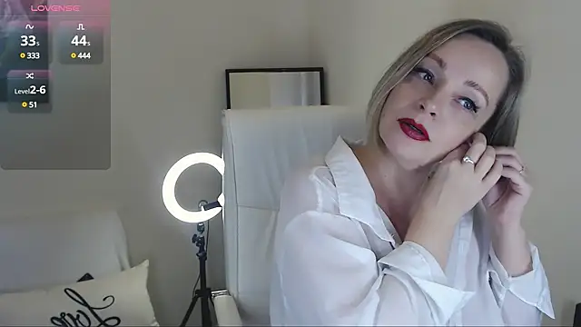 Tilly Eliot online show from March 2025 08:34:01 PM