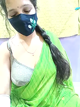 Rising Smiler online show from November 2025 08:52:01 PM