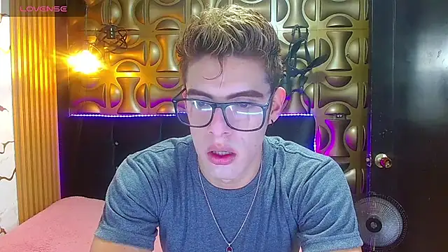 angel sexyevil online show from November 2025 12:20:01 PM