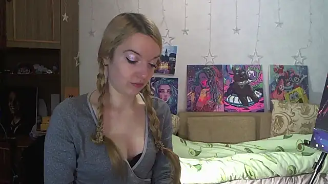 SecretSophia online show from December 2024 02:28:02 PM