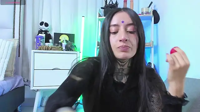 SAMANTHA DM online show from October 2025 01:53:02 PM