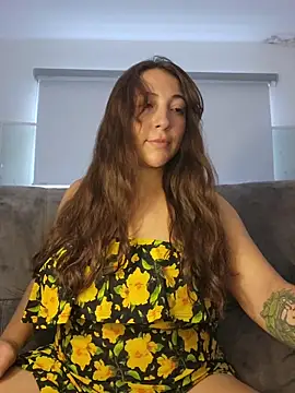 VickyHoult online show from December 2025 08:04:01 PM