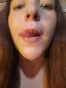 Snapshot of VickyHoult chatting on April 2026 11:46:02 PM VickyHoult online show from April 2026 11:46:02 PM