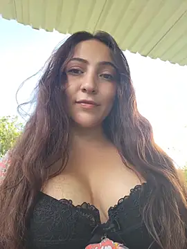 Snapshot of VickyHoult chatting on June 2026 09:32:02 PM VickyHoult online show from June 2026 09:32:02 PM