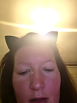 Analimado18 online show from September 2025 09:15:01 PM