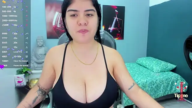 pearl weet online show from March 2025 05:38:02 PM