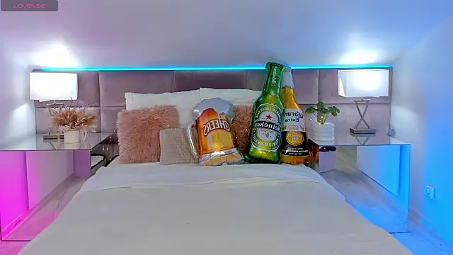 MiaMuse online show from September 2025 07:15:01 PM