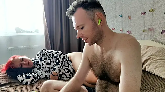 GenrikhBecca online show from October 2025 06:56:01 AM