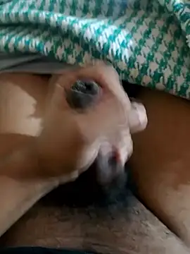 Snapshot of Deluxe_dick chatting on March 2025 02:35:02 PM Deluxe dick online show from March 2025 02:35:02 PM