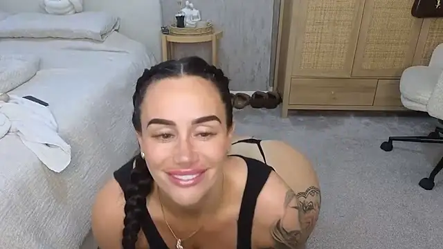 Snapshot of LibbyLoveHeartx chatting on October 2025 07:28:01 AM LibbyLoveHeartx online show from October 2025 07:28:01 AM