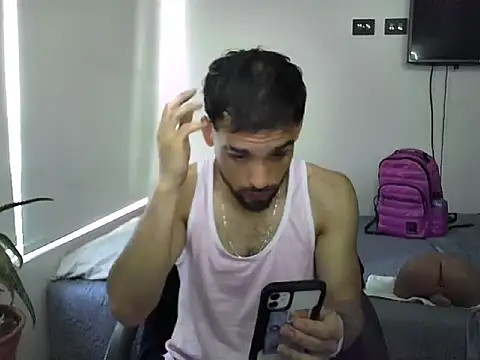 Snapshot of Emanuell__ chatting on October 2025 01:43:02 PM Emanuell   online show from October 2025 01:43:02 PM