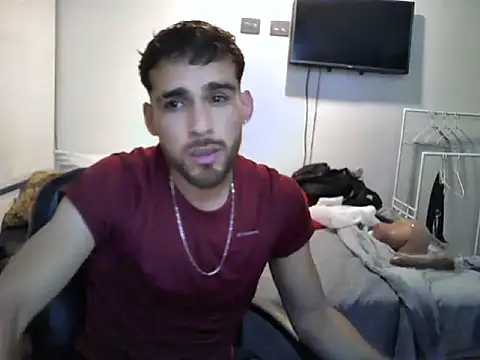 Snapshot of Emanuell__ chatting on October 2025 12:22:01 AM Emanuell   online show from October 2025 12:22:01 AM