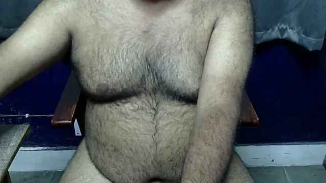 Snapshot of hairysubcub_70 chatting on May 2026 04:24:01 PM hairysubcub 70 online show from May 2026 04:24:01 PM