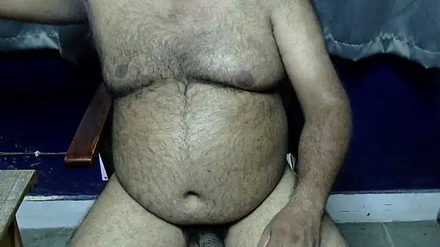 Snapshot of hairysubcub_70 chatting on May 2026 06:04:01 PM hairysubcub 70 online show from May 2026 06:04:01 PM