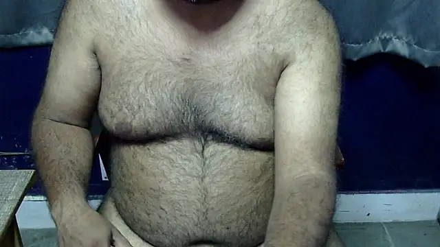 Snapshot of hairysubcub_70 chatting on May 2026 06:09:01 PM hairysubcub 70 online show from May 2026 06:09:01 PM