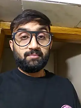 Snapshot of love4shownude chatting on December 2024 04:25:01 PM love4shownude online show from December 2024 04:25:01 PM