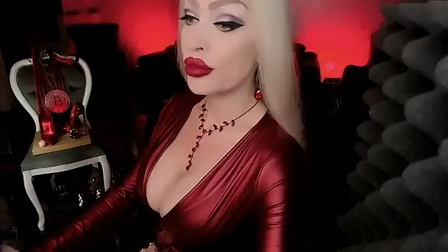 Snapshot of GreedyFinDom chatting on March 2025 04:51:02 AM GreedyFinDom online show from March 2025 04:51:02 AM