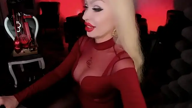 Snapshot of GreedyFinDom chatting on September 2025 04:07:01 PM GreedyFinDom online show from September 2025 04:07:01 PM