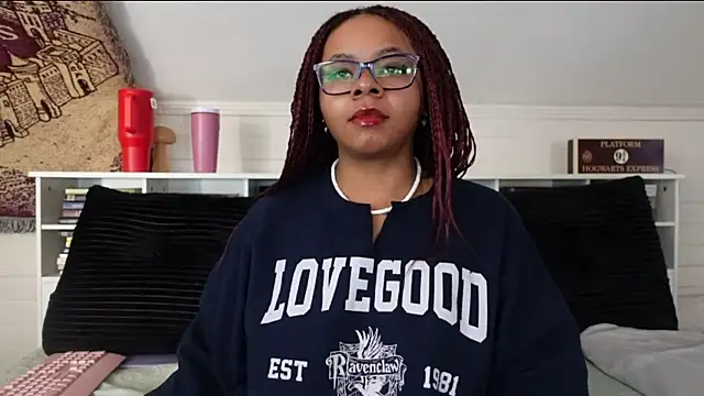 Snapshot of -khayaparker chatting on January 2026 01:04:01 PM -khayaparker online show from January 2026 01:04:01 PM