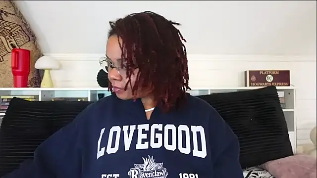 Snapshot of -khayaparker chatting on February 2026 05:00:02 PM -khayaparker online show from February 2026 05:00:02 PM