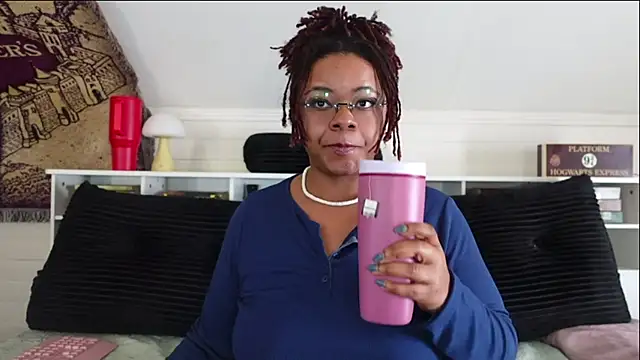 Snapshot of -khayaparker chatting on February 2026 05:03:01 PM -khayaparker online show from February 2026 05:03:01 PM