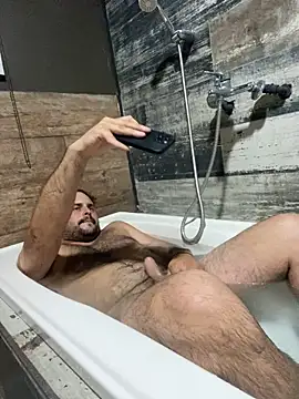 carlos01172011 online show from March 2026 02:52:02 AM