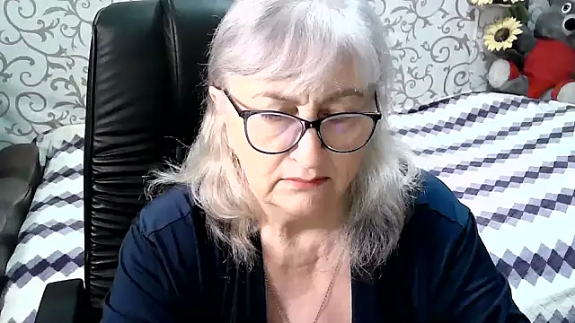 LolkaAlyss online show from March 2025 07:07:02 PM