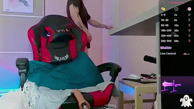 Ethan and mike online show from November 2025 11:42:01 AM