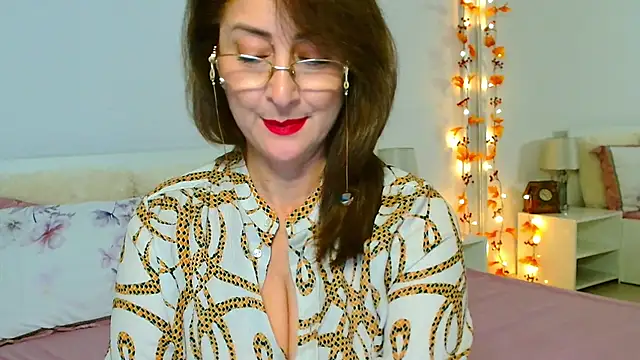 Snapshot of Tyana40 chatting on November 2025 07:18:02 AM Tyana40 online show from November 2025 07:18:02 AM