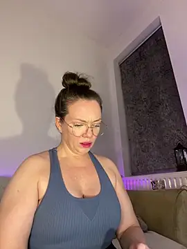 FemDom RubyKnightXXO online show from December 2025 10:48:01 PM