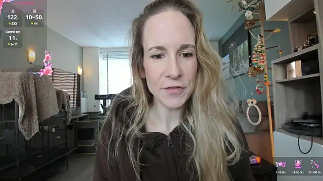 NaomiAndFriends online show from February 2025 10:03:02 AM