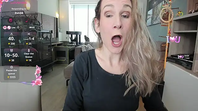 NaomiAndFriends online show from February 2025 10:48:02 AM