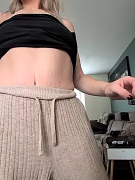 NaomiAndFriends online show from October 2025 11:46:02 AM