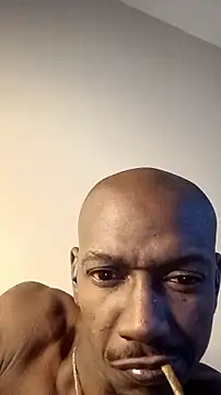 Snapshot of RinsingWood84 chatting on December 2025 12:43:02 PM RinsingWood84 online show from December 2025 12:43:02 PM