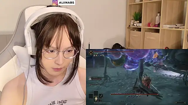 Snapshot of aliiiiiina chatting on January 2025 06:49:01 AM aliiiiiina online show from January 2025 06:49:01 AM